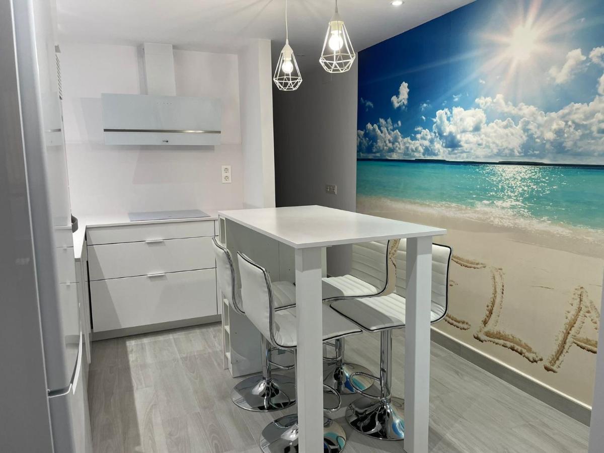 Relax Mar II Apartment Кембрилс Екстериор снимка